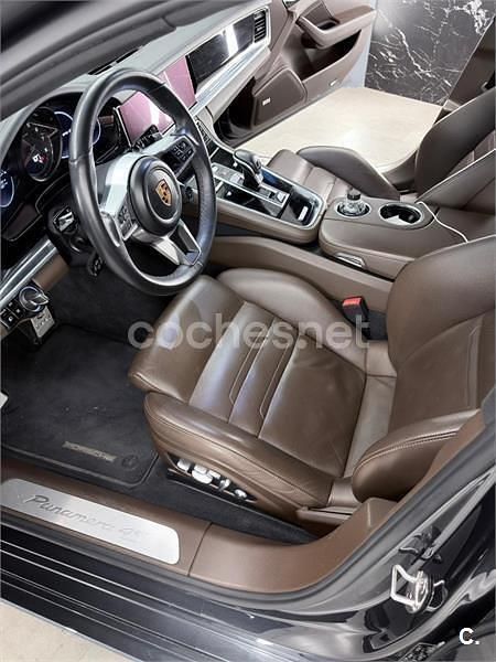 Usado Porsche Panamera Sport Turismo 440 CV (323 kW) 2018 Gris / plata Familiar