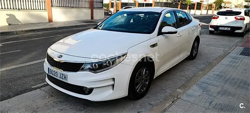 Usado Kia Optima 141 CV (103 kW) 2017 Blanco Berlina