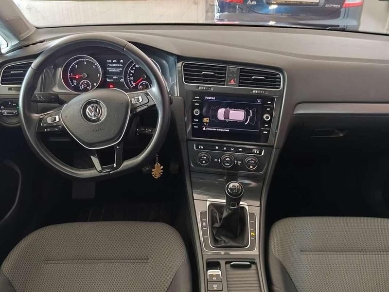 Usado VW Golf VII Advance 116 CV (85 kW) 2017 Beige Utilitario