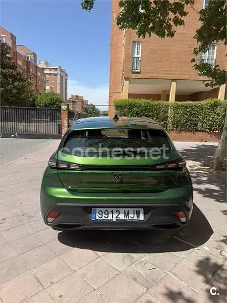 Usado Peugeot 308 Allure 130 CV (95 kW) 2023 Verde Berlina