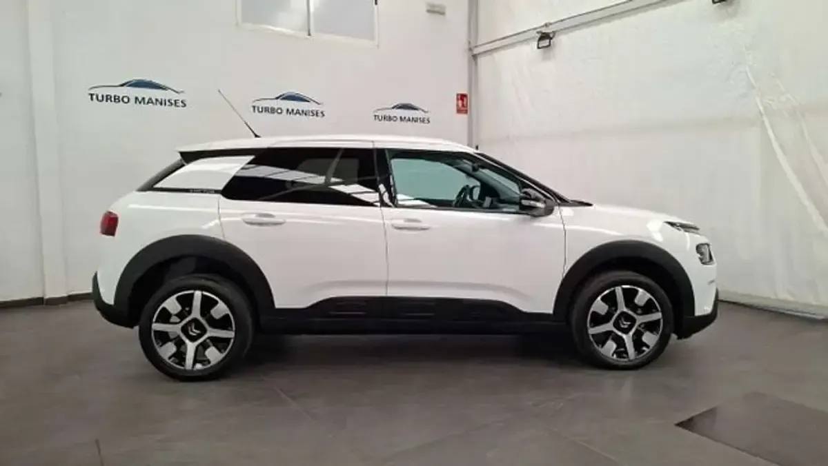 Usado Citroën C4 Cactus Shine 99 CV (72 kW) 2019 Blanco Utilitario
