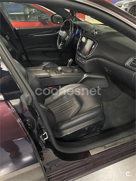 Usado Maserati Ghibli 410 CV (301 kW) 2016 Granate Coupe