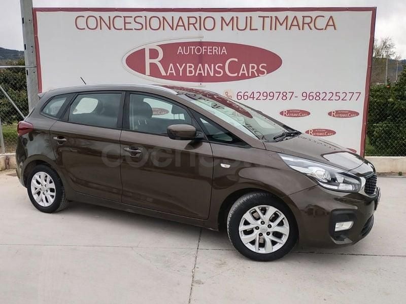 Usado Kia Carens 115 CV (84 kW) 2017 Marrón Monovolumen