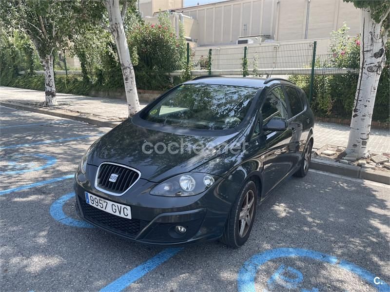 Negro Usado 2010 Seat Altea XL Ecomotive Monovolumen | 5400 € (Precio justo) - Imagen 1/4