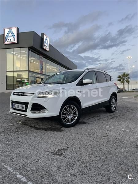 Blanco Usado 2014 Ford Kuga Trend SUV | 9900 € (Buen precio) - Imagen 1/4