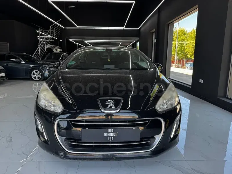 Usado Peugeot 308 CC Active 122 CV (89 kW) 2011 Negro Descapotable