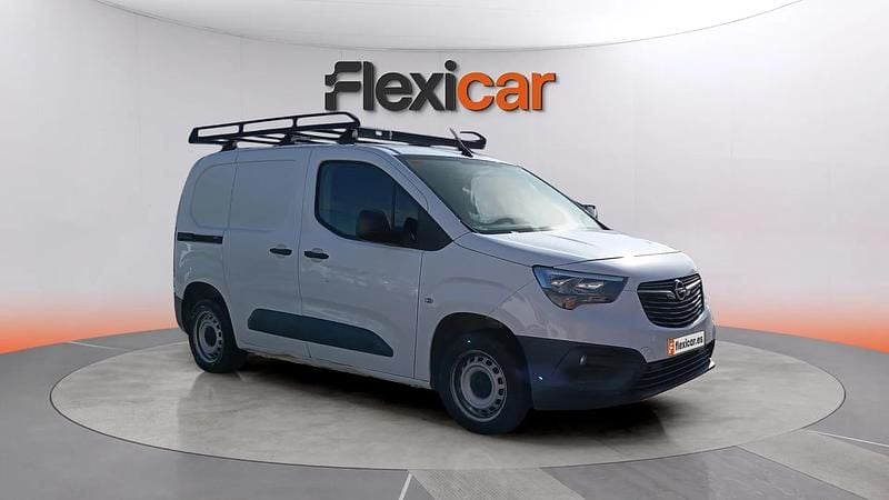 Usado Opel Combo Edition 102 CV (75 kW) 2021 Blanco Monovolumen