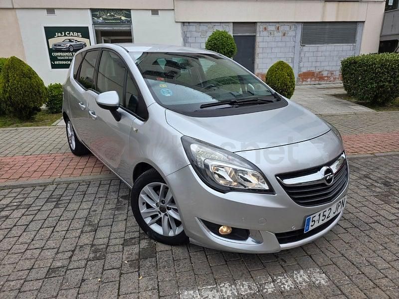 Usado Opel Meriva Excellence 140 CV (102 kW) 2017 Gris / plata Monovolumen