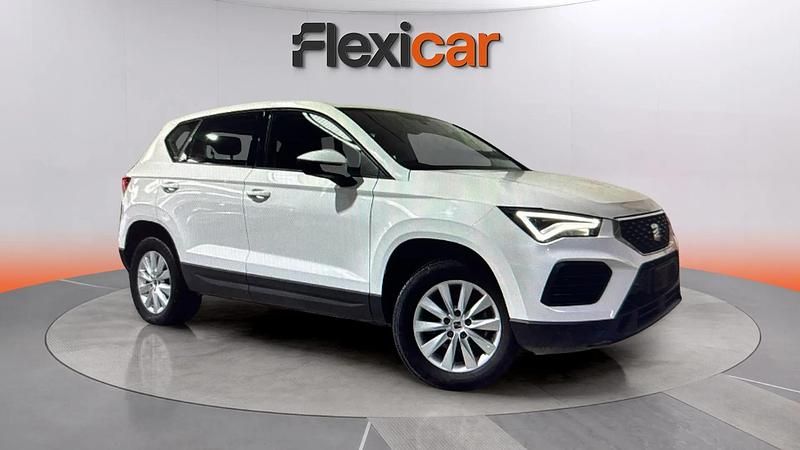 Begagnad Seat Ateca Reference 110 HK (80 kW) 2023 Vit SUV
