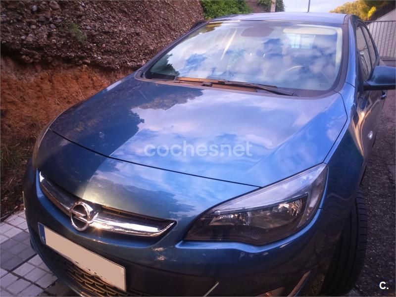 Etiqueta b (amarilla) Usado 2014 Opel Astra Business Berlina | 7790 € (Precio justo) - Imagen 1/1