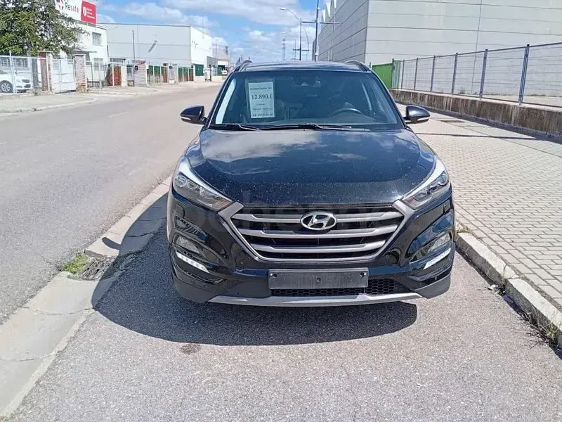 Usado Hyundai Tucson 141 CV (103 kW) 2017 Negro SUV
