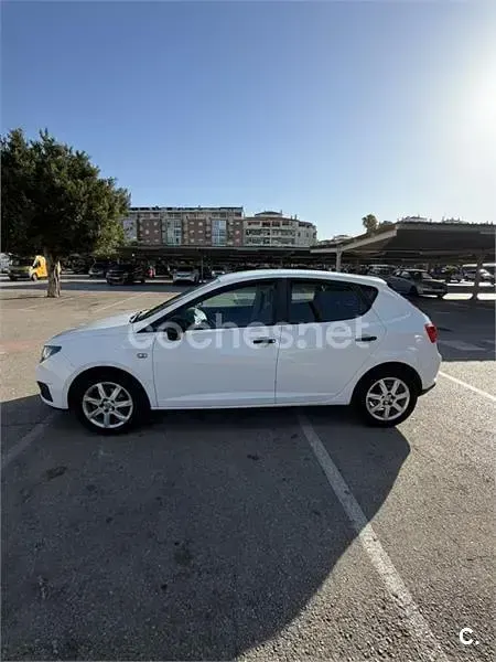 Usado Seat Ibiza 90 CV (66 kW) 2010 Blanco Berlina