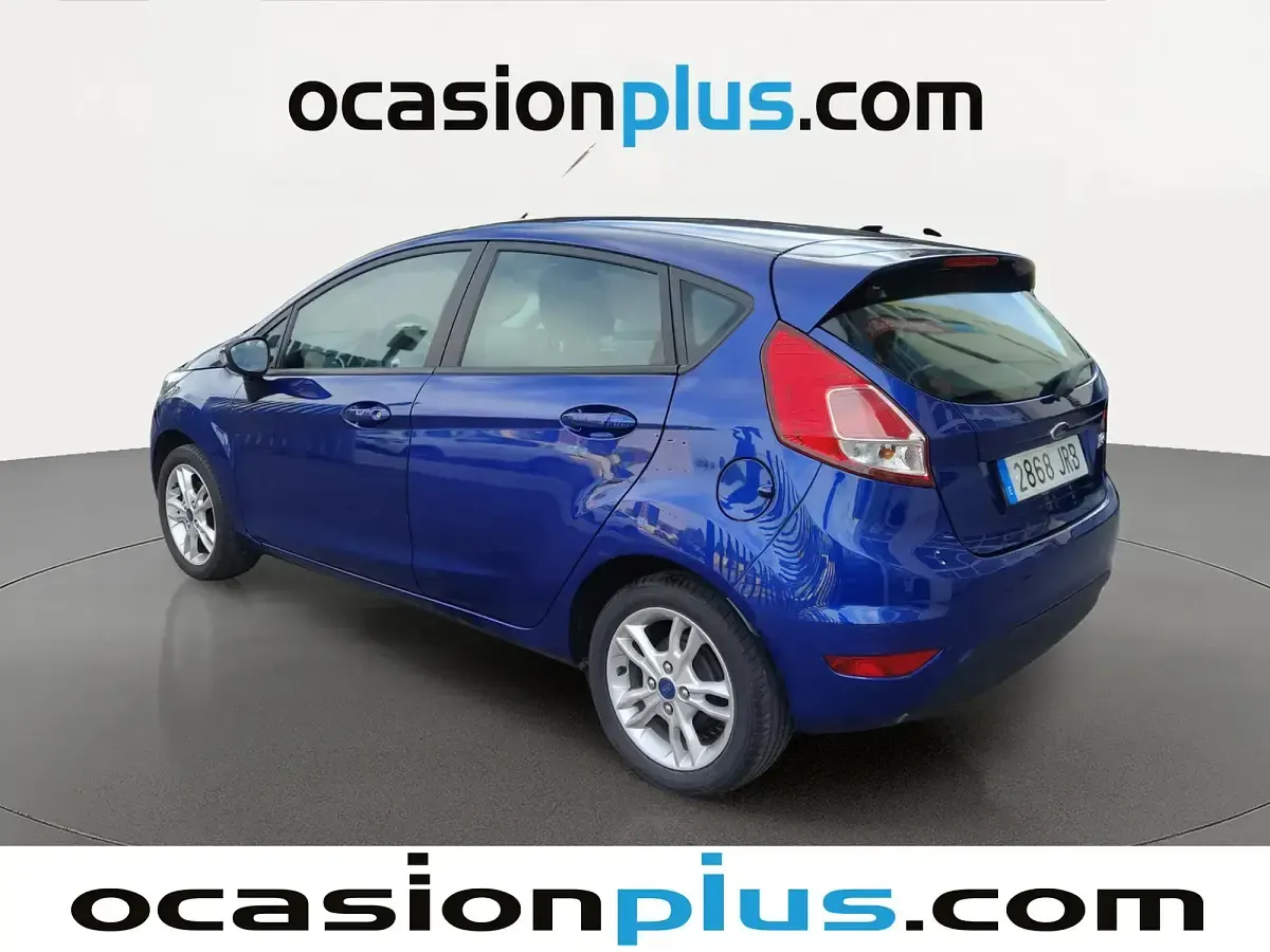 Usado Ford Fiesta Trend 82 CV (60 kW) 2016 Azul Utilitario