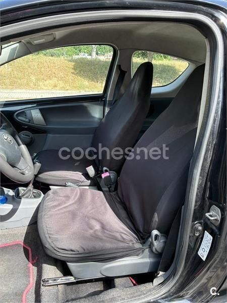 Negro Usado 2006 Toyota Aygo Utilitario | 3100 € (Precio justo) - Imagen 1/4