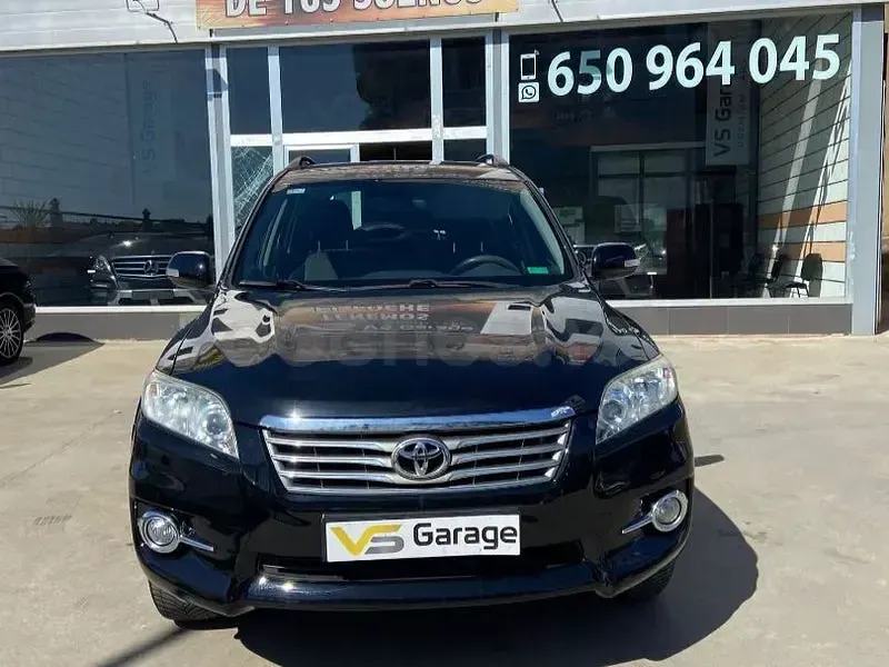 Usado Toyota RAV4 Executive 150 CV (110 kW) 2012 Negro SUV