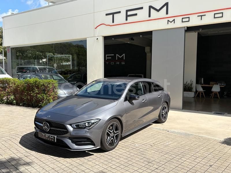 Gris / plata Usado 2020 Mercedes CLA180 Shooting Brake Familiar | 22.900 € (Precio justo) - Imagen 1/4