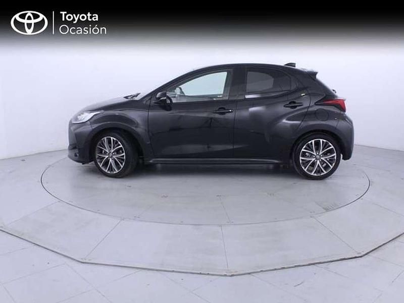 Usado Toyota Yaris Hybrid Style 116 CV (85 kW) 2025 Negro Utilitario
