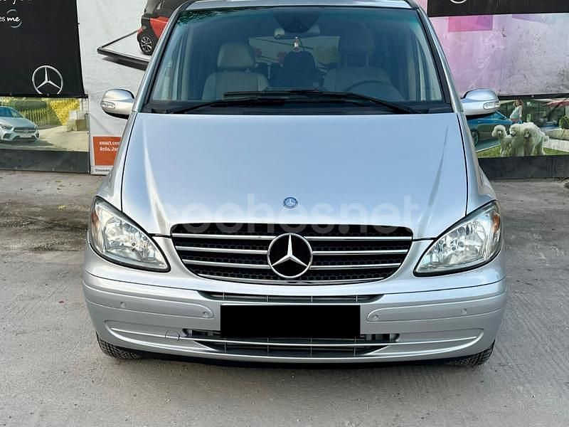 Usado Mercedes Viano 150 CV (110 kW) 2010 Gris / plata Monovolumen