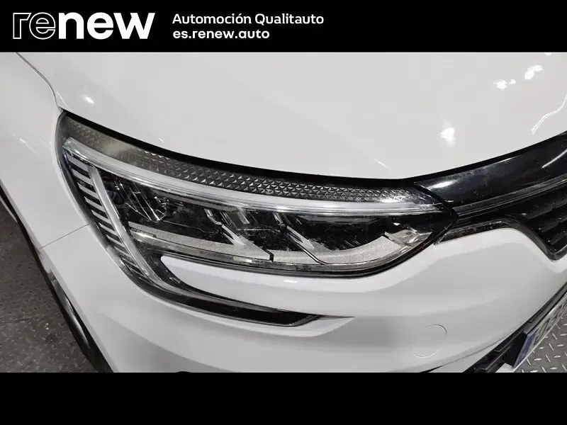 Usado Renault Mégane II Intens 115 CV (84 kW) 2022 Blanco Berlina