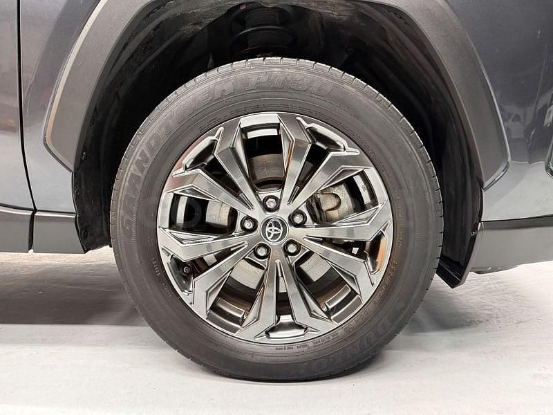 Usado Toyota RAV4 Hybrid Advance 218 CV (160 kW) 2022 Gris / plata SUV