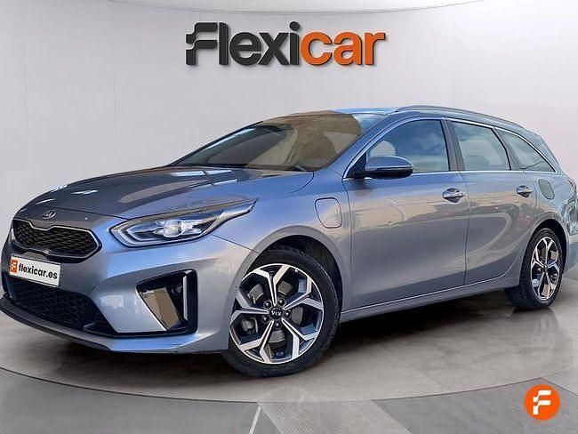 Usado Kia Ceed GT-Line 141 CV (103 kW) 2021 Gris Utilitario