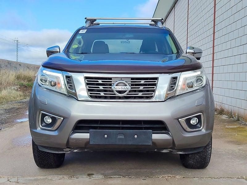 Usado Nissan Navara N-Guard 190 CV (139 kW) 2018 Gris / plata Pickup/Camioneta