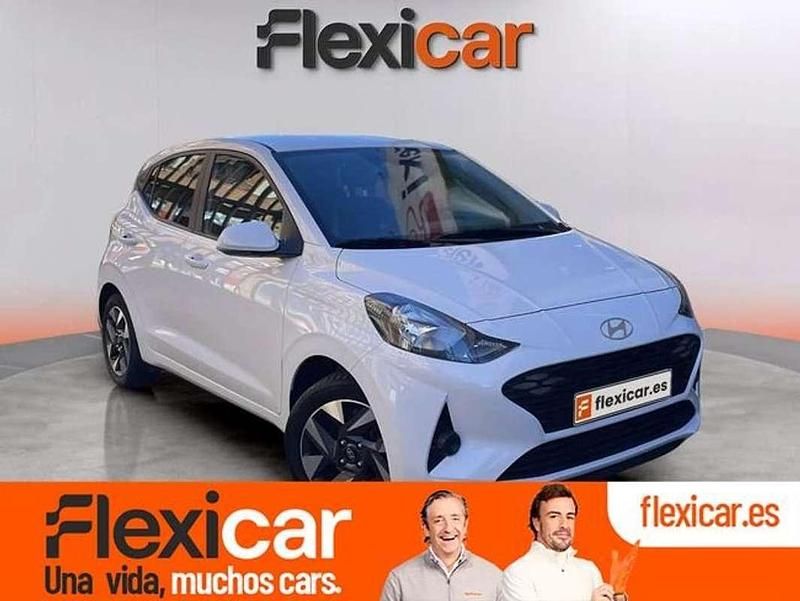 Blanco Usado 2024 Hyundai i10 Utilitario | 13.490 € (Precio justo) - Imagen 1/4
