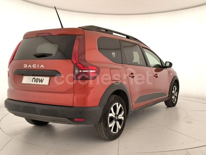 Usado Dacia Jogger Expression 110 CV (80 kW) 2024 Naranja Monovolumen
