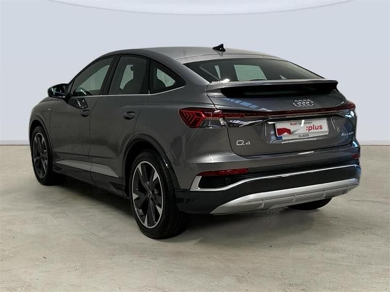 Usado Audi Q4 Sportback e-tron 210 kW (286 CV) 2025 Gris tifon SUV