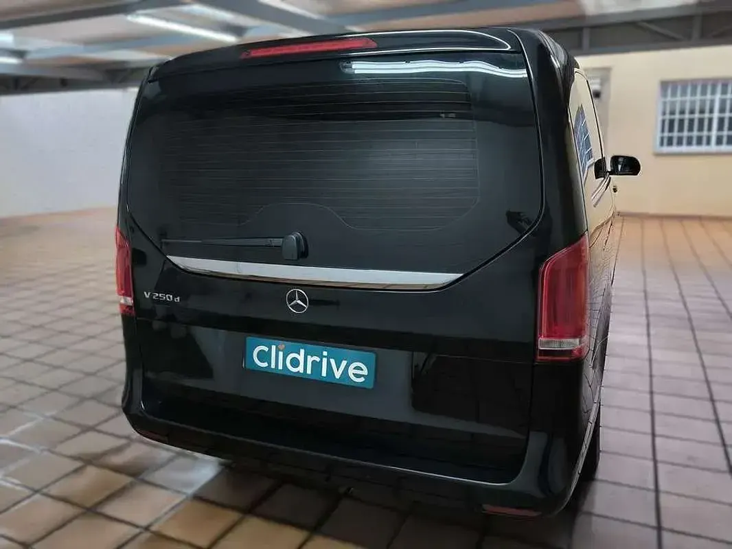 Usado Mercedes V250 Avantgarde 204 CV (150 kW) 2018 Negro Monovolumen