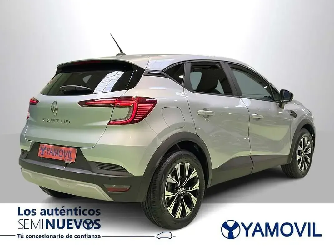 Usado Renault Captur Evolution 140 HP (102 kW) 2023 Cinzento SUV
