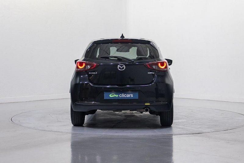 Usado Mazda 2 Signature 90 CV (66 kW) 2023 Negro Berlina