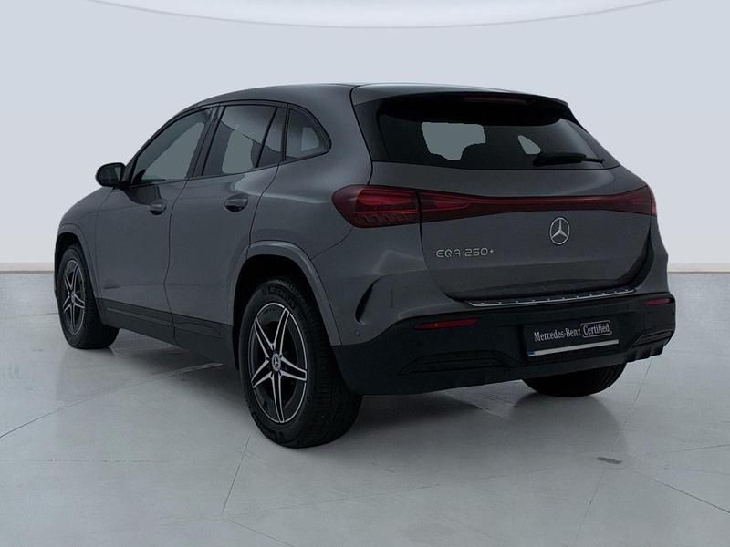 Usado Mercedes EQA250+ 139 kW (190 CV) 2024 Gris SUV