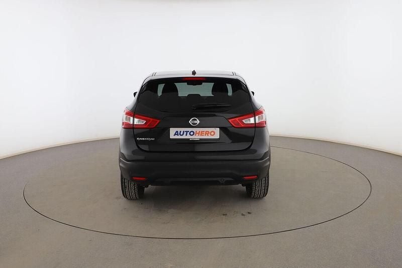 Usado Nissan Qashqai 360º 163 CV (119 kW) 2015 Negro SUV
