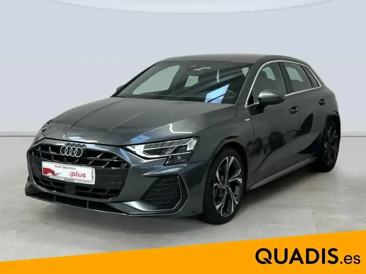 Usado Audi A3 S-Line 116 HP (85 kW) 2025