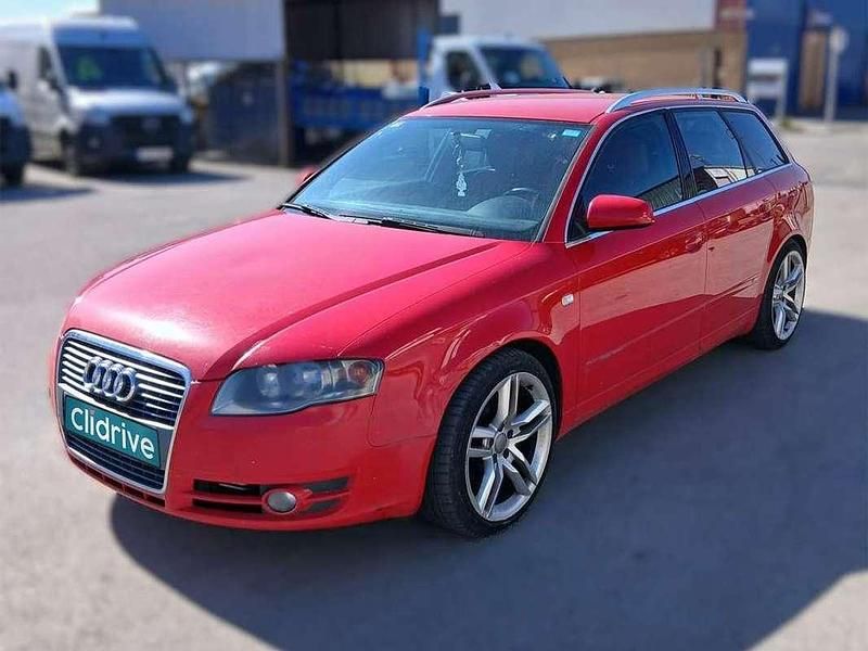 Usado Audi A4 Premium 140 CV (102 kW) 2005 Rojo Familiar