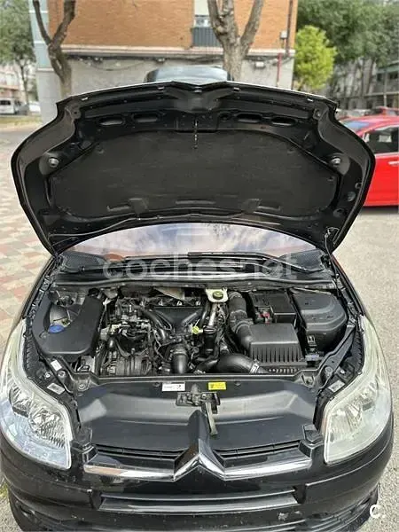Usado Citroën C4 138 CV (101 kW) 2007 Negro Berlina