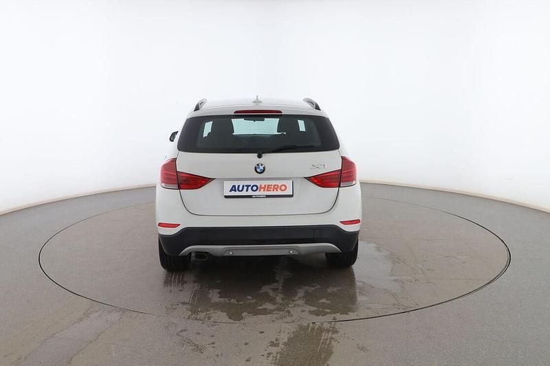 Usado BMW X1 143 HP (105 kW) 2015 Branco SUV