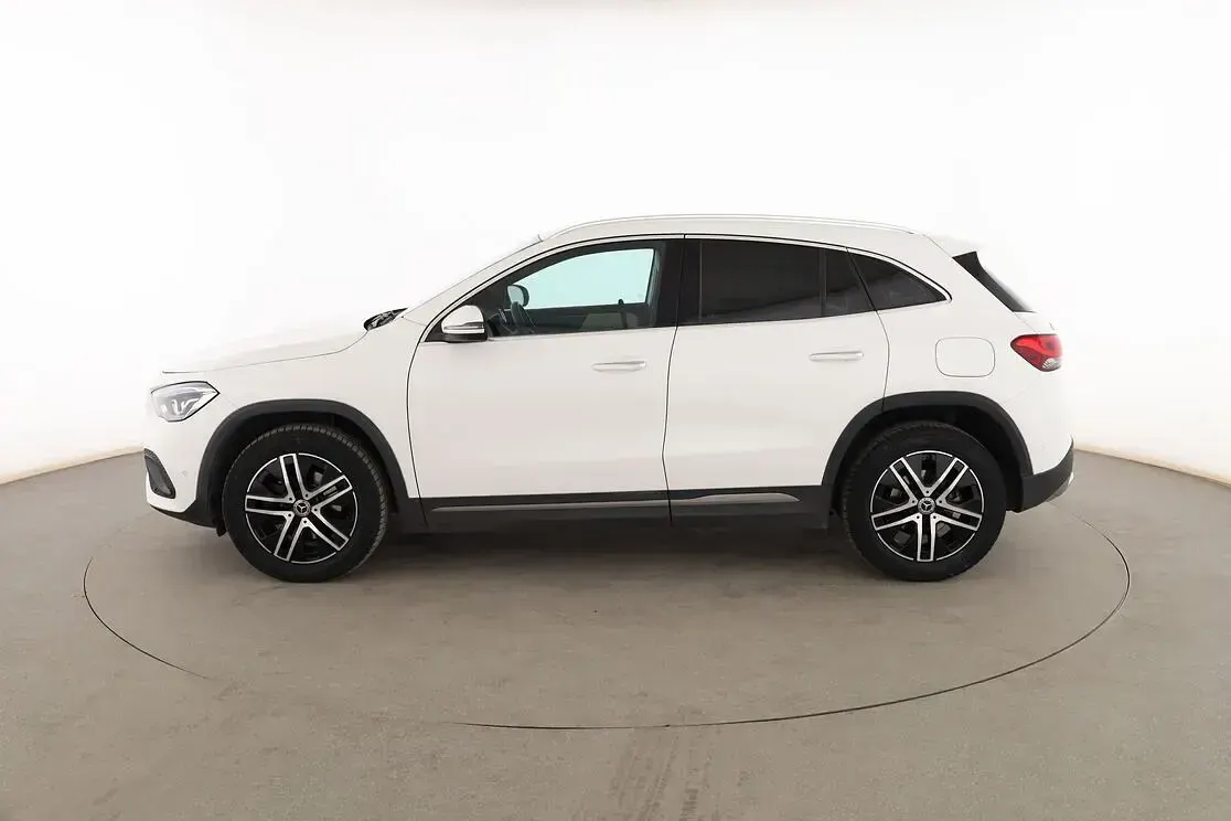 Usado Mercedes GLA200 Progressive 150 CV (110 kW) 2020 Blanco SUV