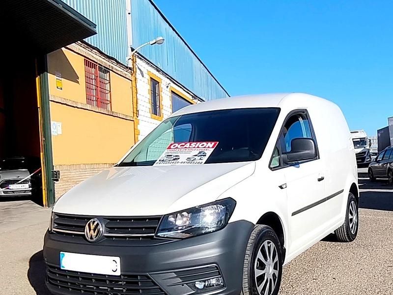 Usado VW Caddy 102 CV (75 kW) 2021 Blanco Monovolumen