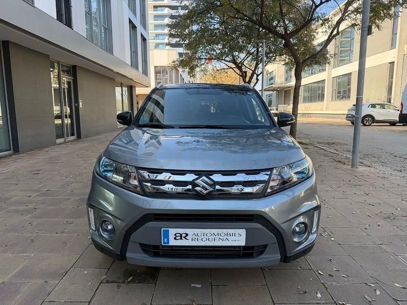 Usado Suzuki Vitara GLX 120 CV (88 kW) 2016 Gris / plata SUV