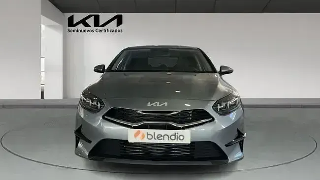 Nuevo Kia Ceed 140 CV (102 kW) 2026 Gris Utilitario