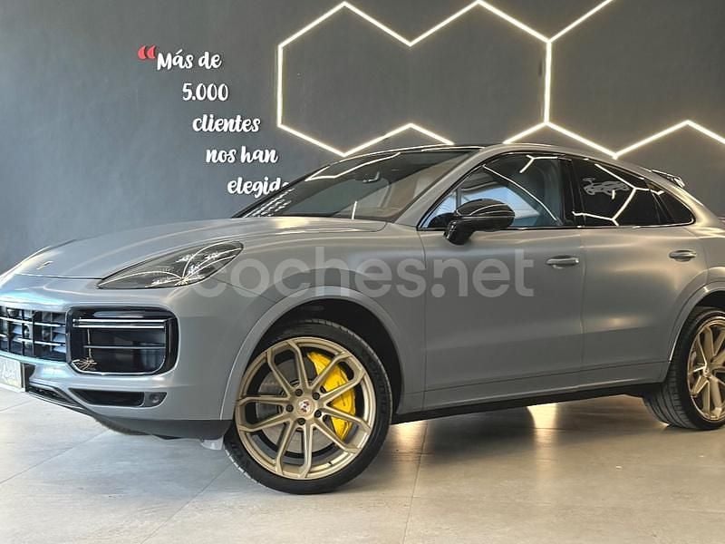 Usado Porsche Cayenne Turbo 550 CV (404 kW) 2019 Gris / plata SUV