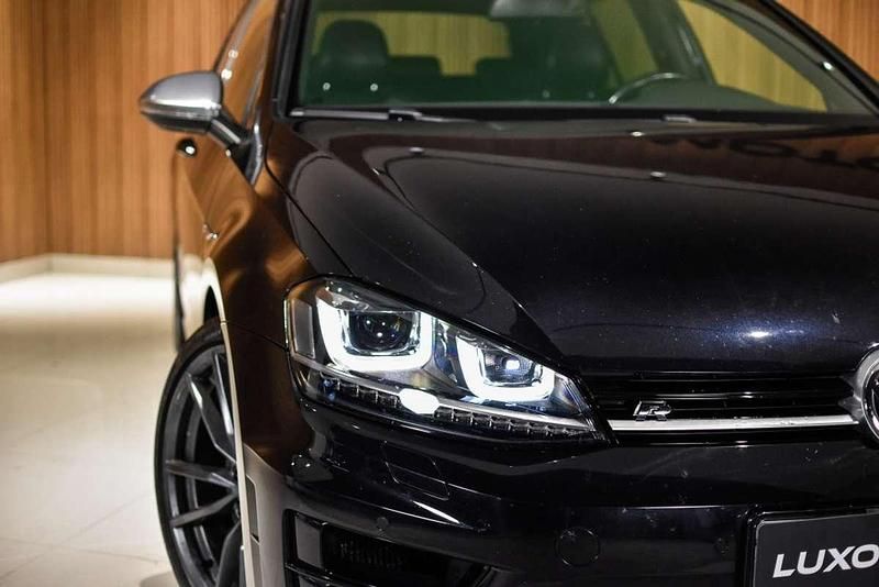 Usado VW Golf VII R 300 CV (220 kW) 2015 Negro Utilitario