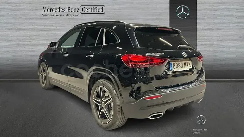 Usado Mercedes GLA250 218 CV (160 kW) 2024 Negro SUV