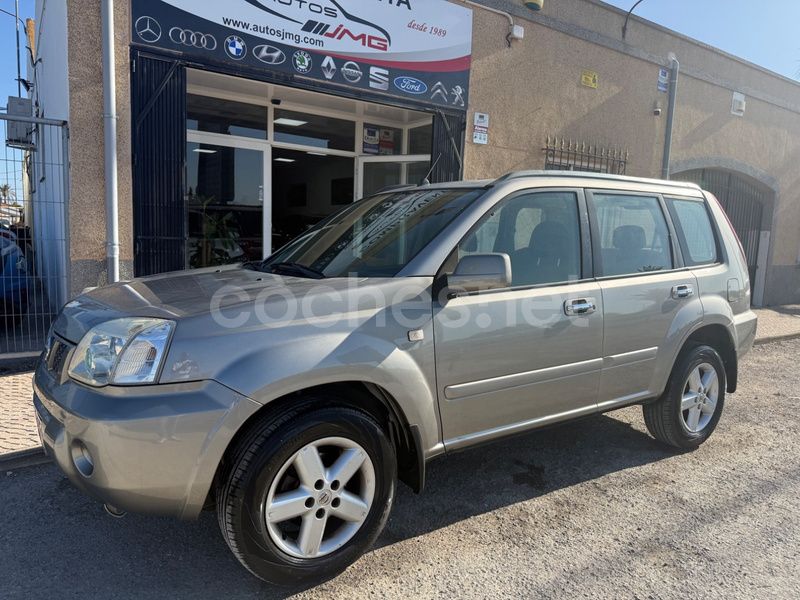 Gris / plata Usado 2007 Nissan X-Trail XE SUV | 6500 € - Imagen 1/4