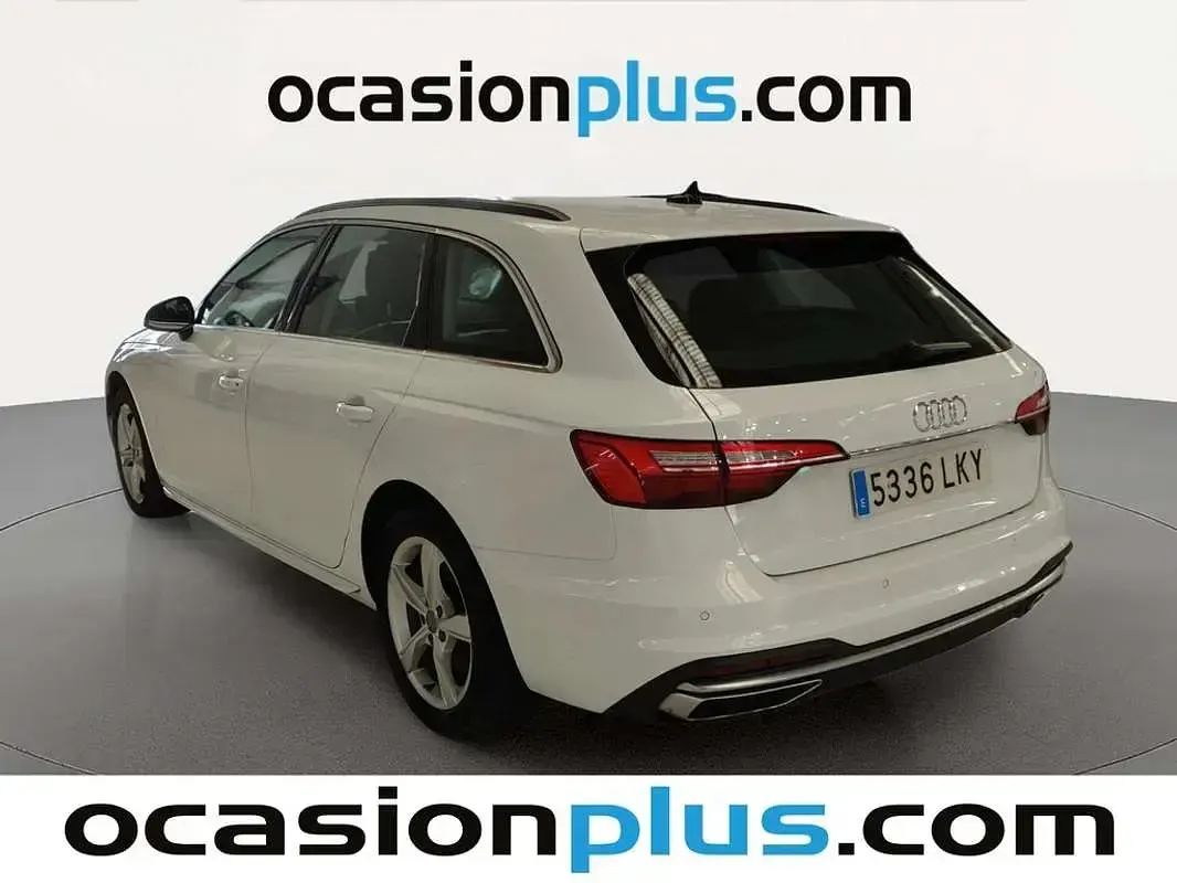 Usado Audi A4 Advanced 163 CV (119 kW) 2020 Blanco Familiar
