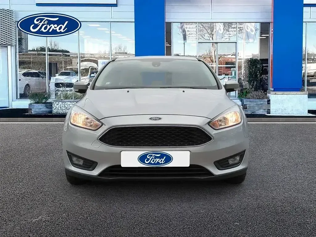 Usado Ford Focus Business Edition 125 CV (91 kW) 2017 Gris Familiar