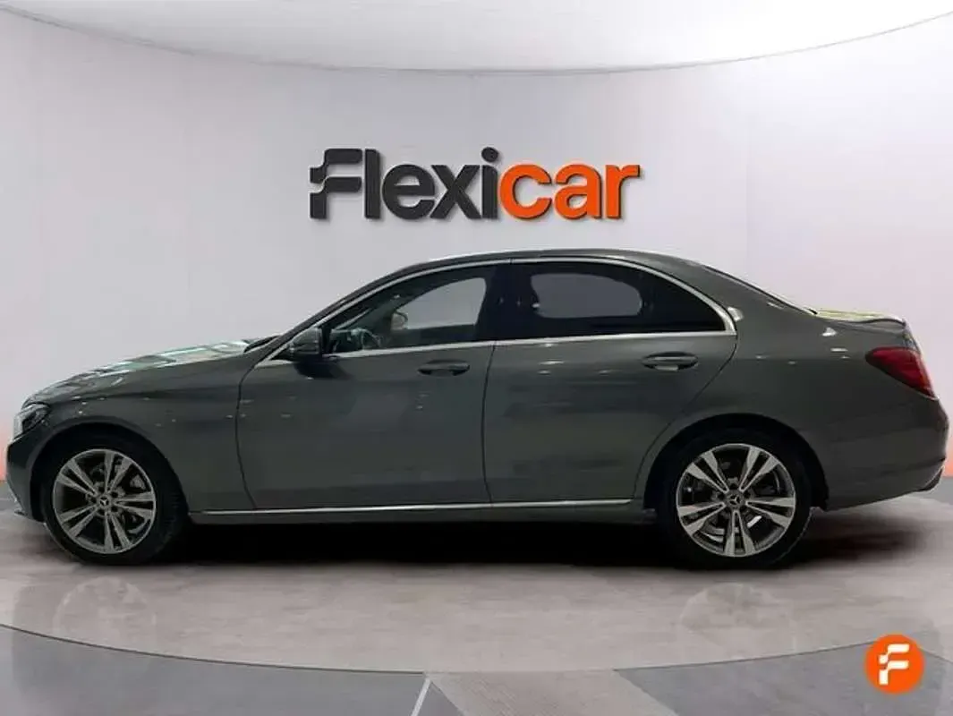 Usado Mercedes C220 170 CV (125 kW) 2018 Gris Berlina
