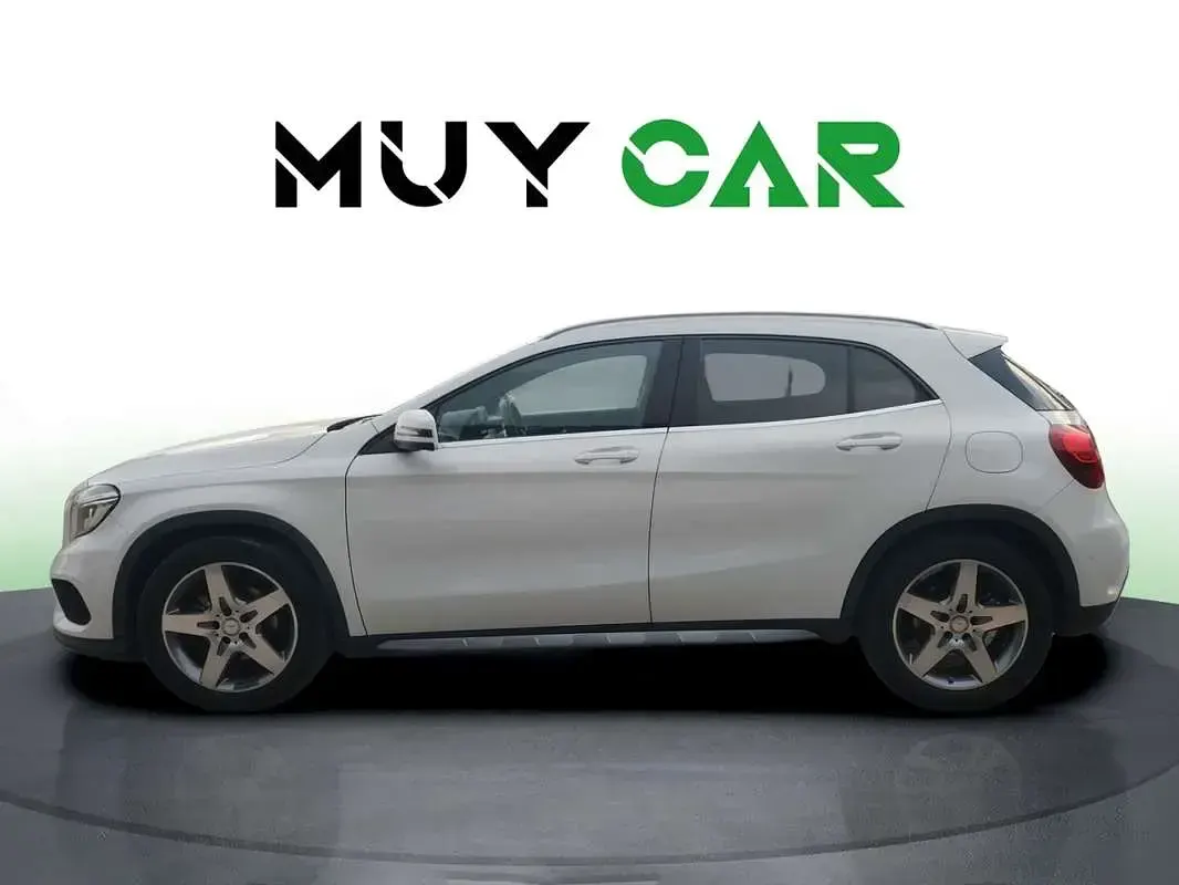 Używany Mercedes GLA200 136 KM (100 kW) 2018 Biały SUV